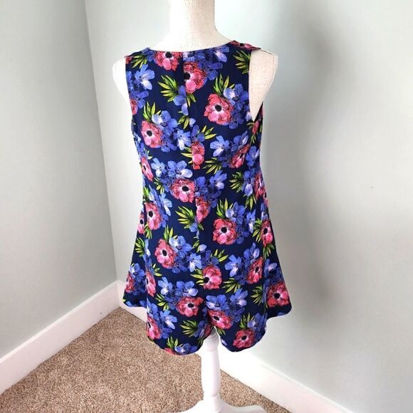 Lumiere Women's Floral Sleeveless Splice Neck Romper Size Small - Picture 4 of 6